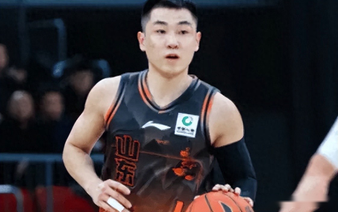 输广东3将引众怒！高诗岩攻守全崩，克里斯原形毕露，鲍威尔太废